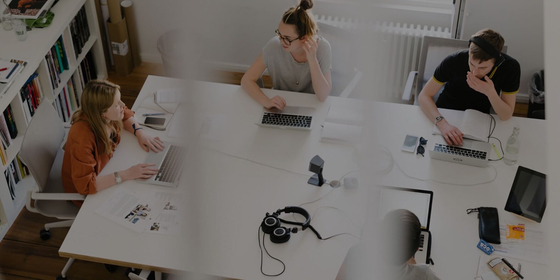 home-resolutions-hero-bg-image